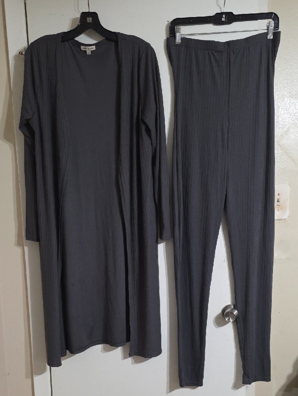 Women’s Ribbed Jacket and Pants Set - Charcoal Gray - Picture 4 of 8